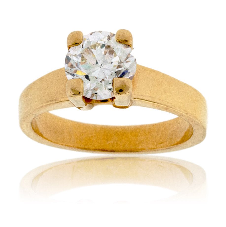 Diamond Center Solitaire Style Engagement Ring - Park City Jewelers