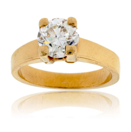 Diamond Center Solitaire Style Engagement Ring - Park City Jewelers