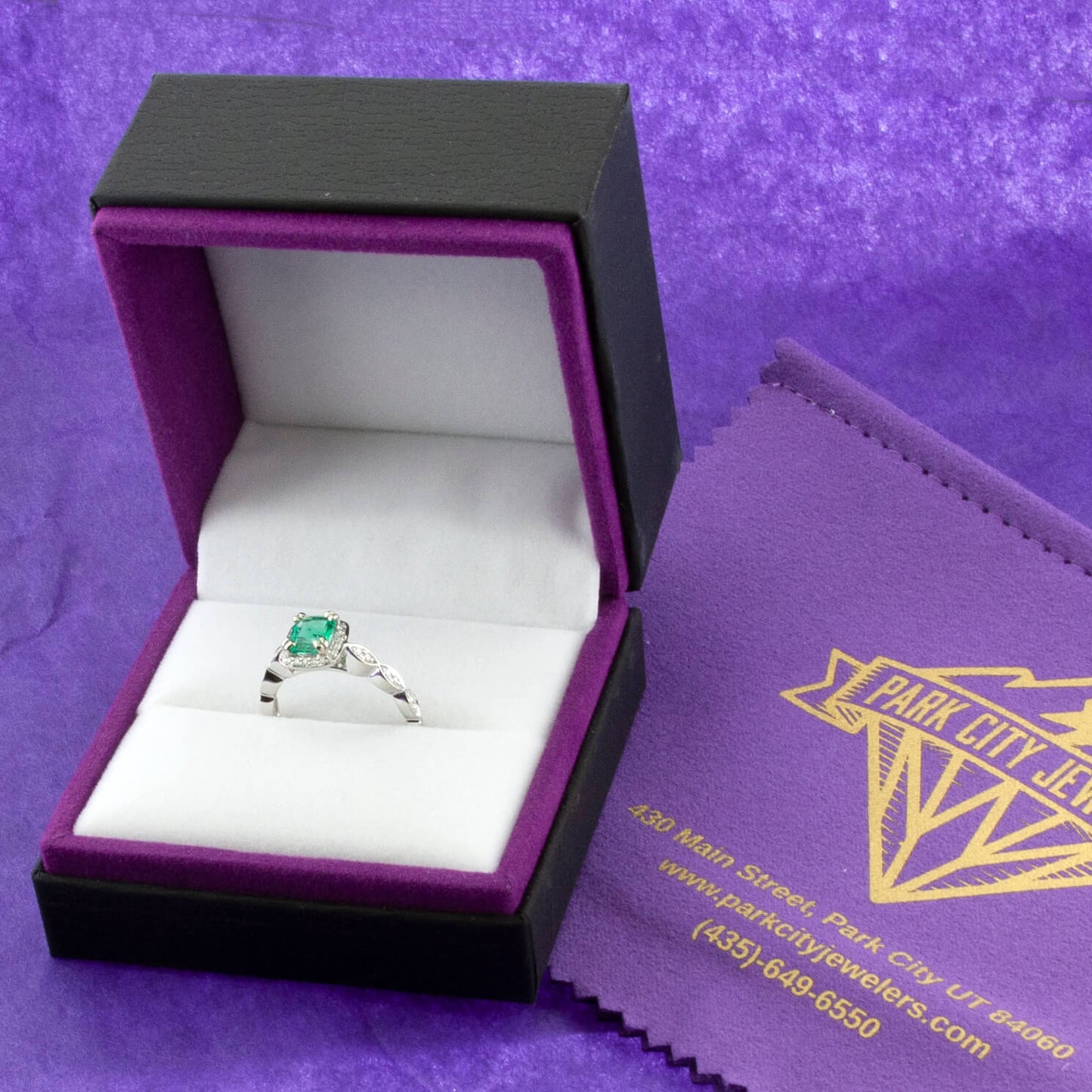 Diamond Halo and Emerald Vintage Style Ring - Park City Jewelers