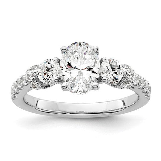 Oval Cut Lab Grown Diamond Engagement Ring - Park City Jewelers
