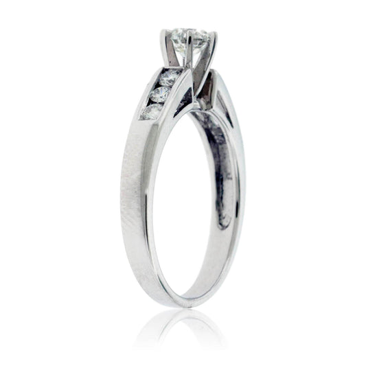 Round Center Diamond Engagement Ring - Park City Jewelers