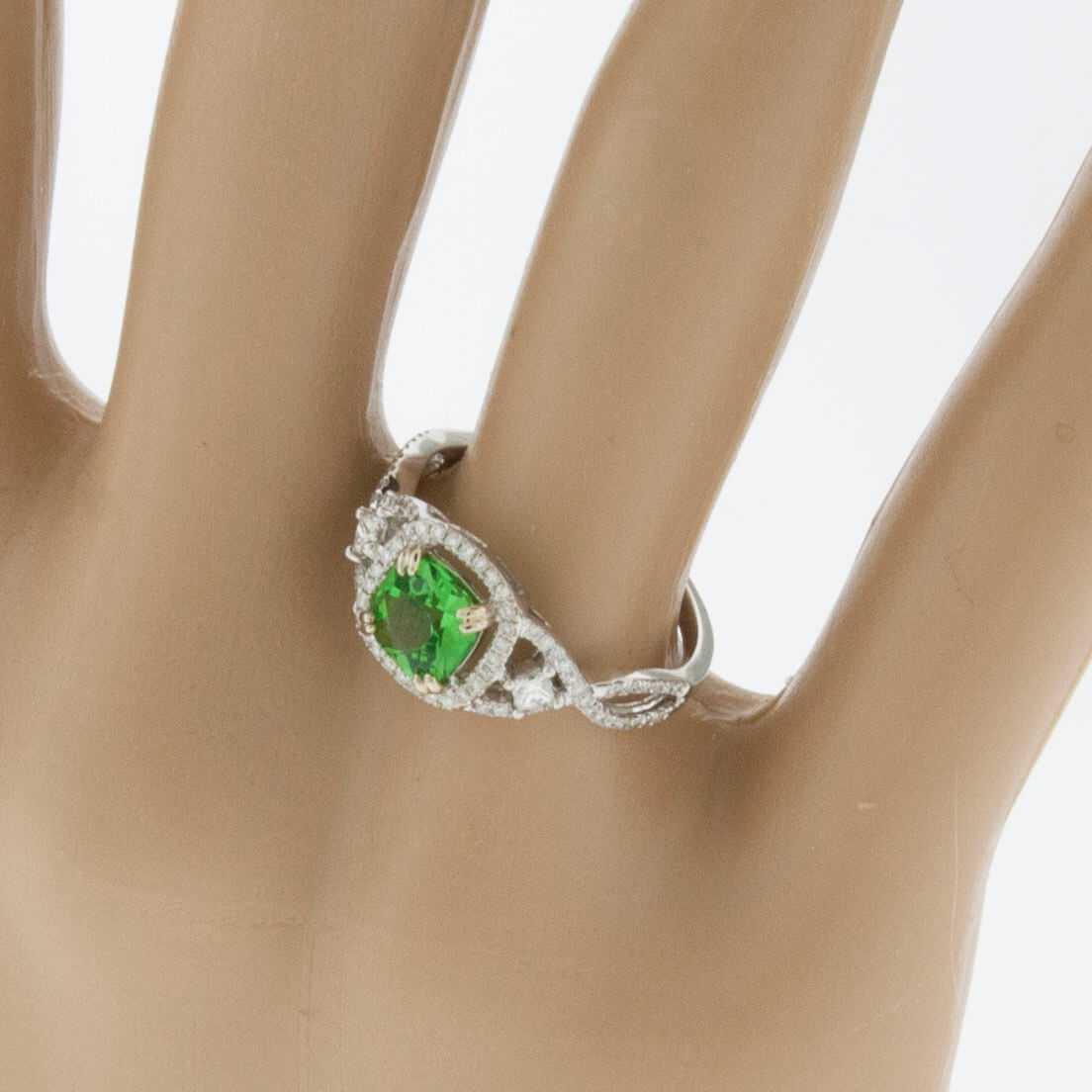 Tsavorite Garnet and Diamond Ring - Park City Jewelers