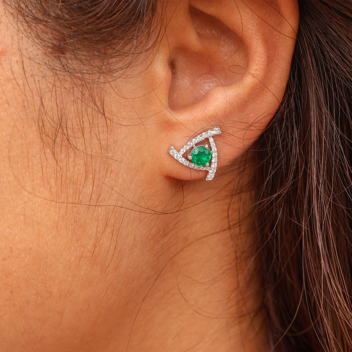 18KW Diamond & Emerald Stud Earrings - Park City Jewelers