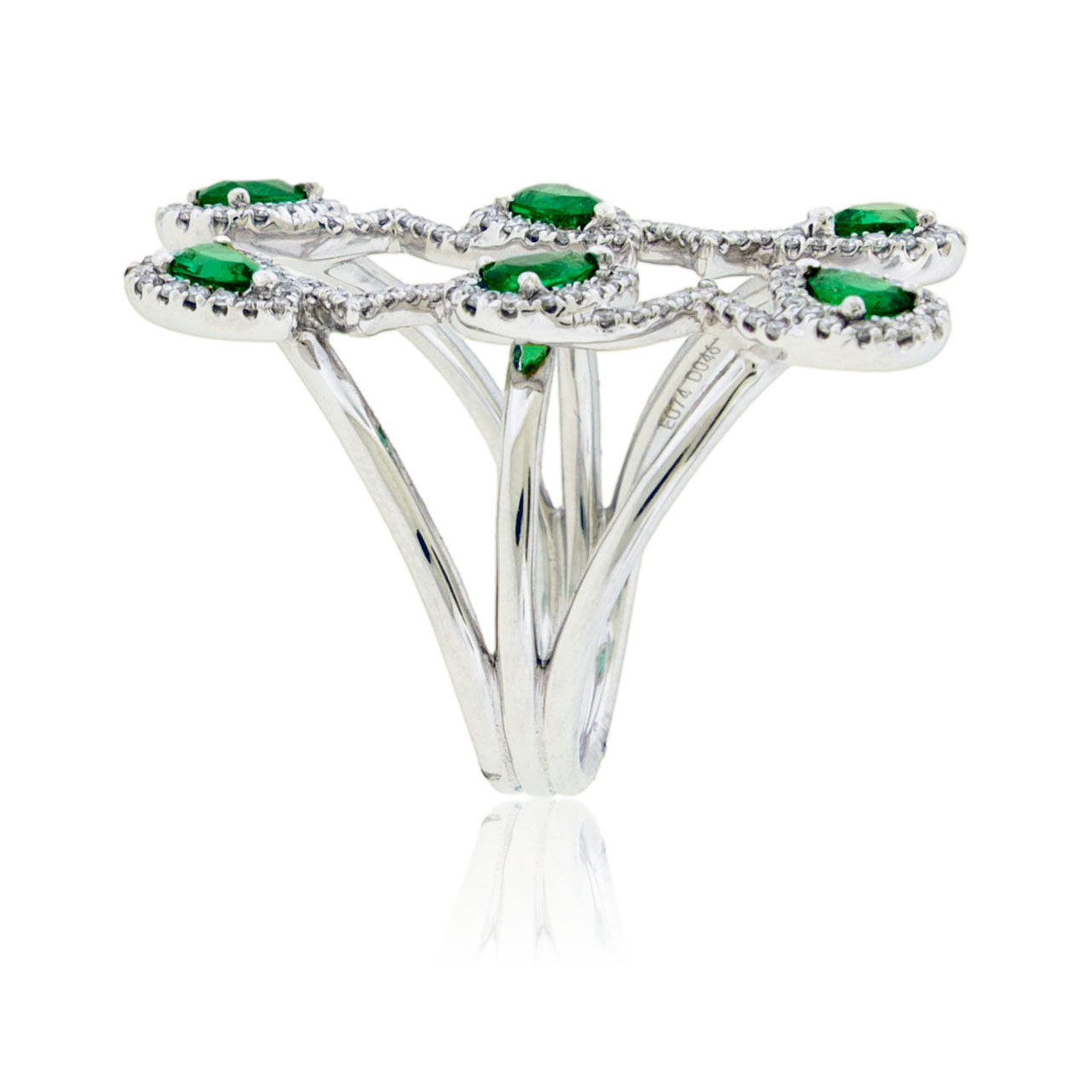 18KW Diamond & Emerald Ring