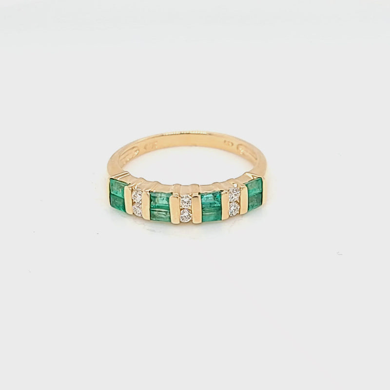 Alternating Emerald & Diamond Ring