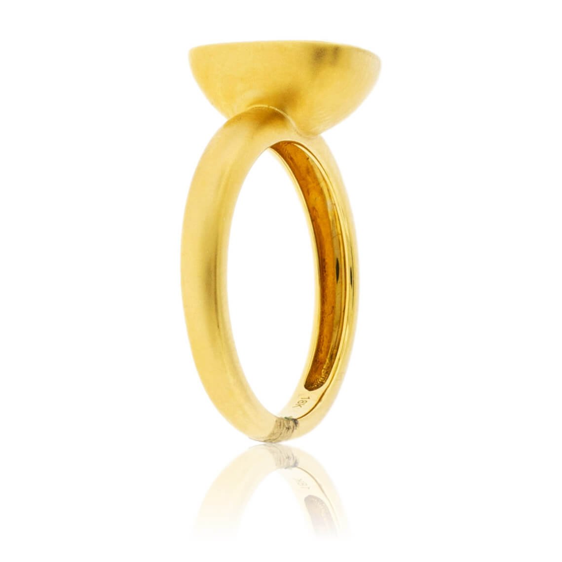 18 Carat Yellow Gold and Round Cut Cubic Zirconia Ring