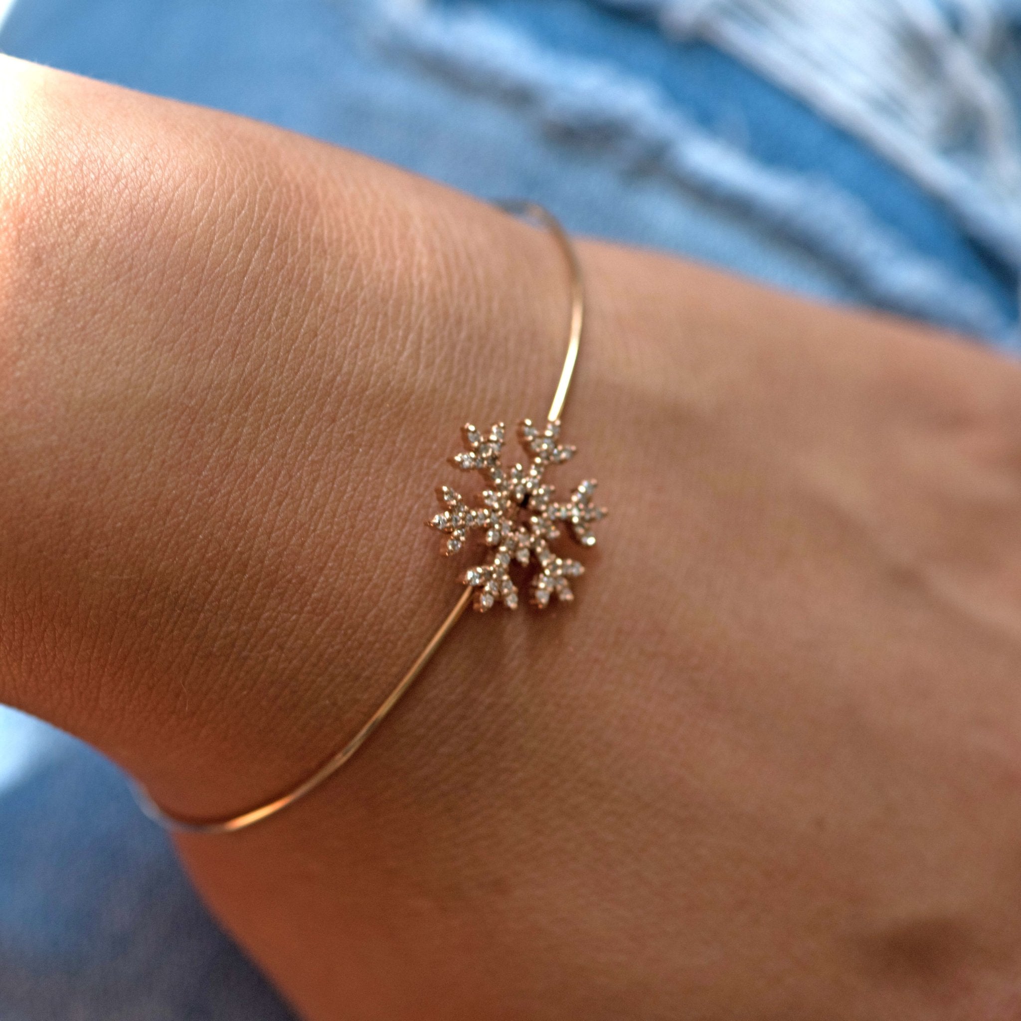 Snowflake Diamond + 18k Gold Bangle Bracelet – Andaaz Jewelers