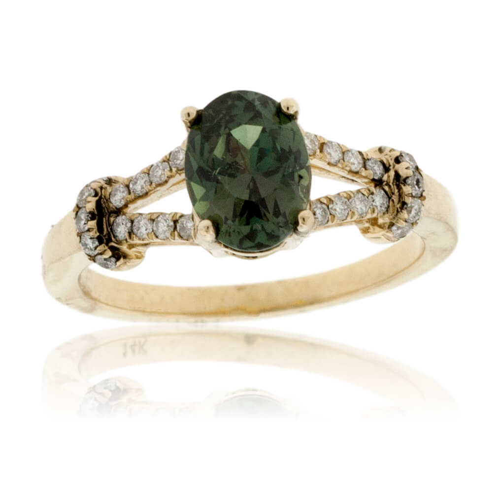 Oval Alexandrite & Diamond Split Shank Ring - Park City Jewelers