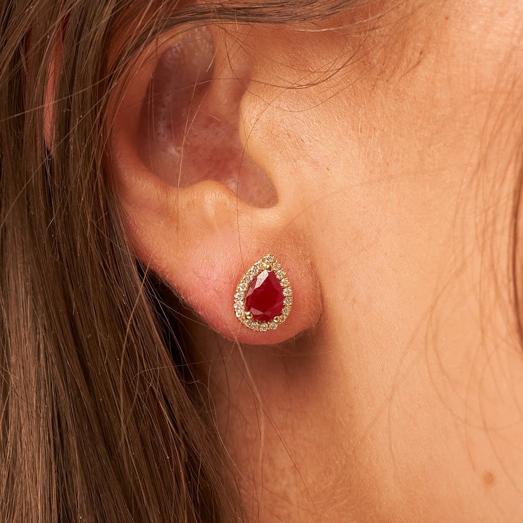 14K Yellow Gold 10mm ʻŌhia Lehua Earrings with Red Glass Enamel - Lehua  Jewelers