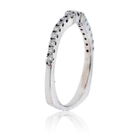 Simply Classic Round Diamond Engagement Ring - Park City Jewelers