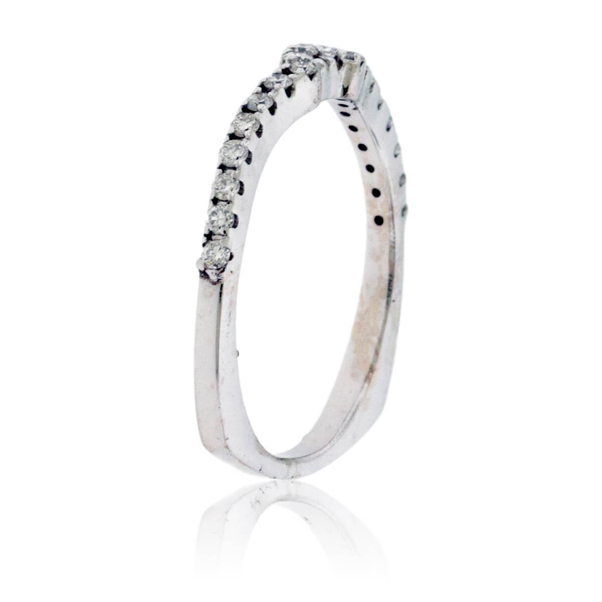 Simply Classic Round Diamond Engagement Ring - Park City Jewelers