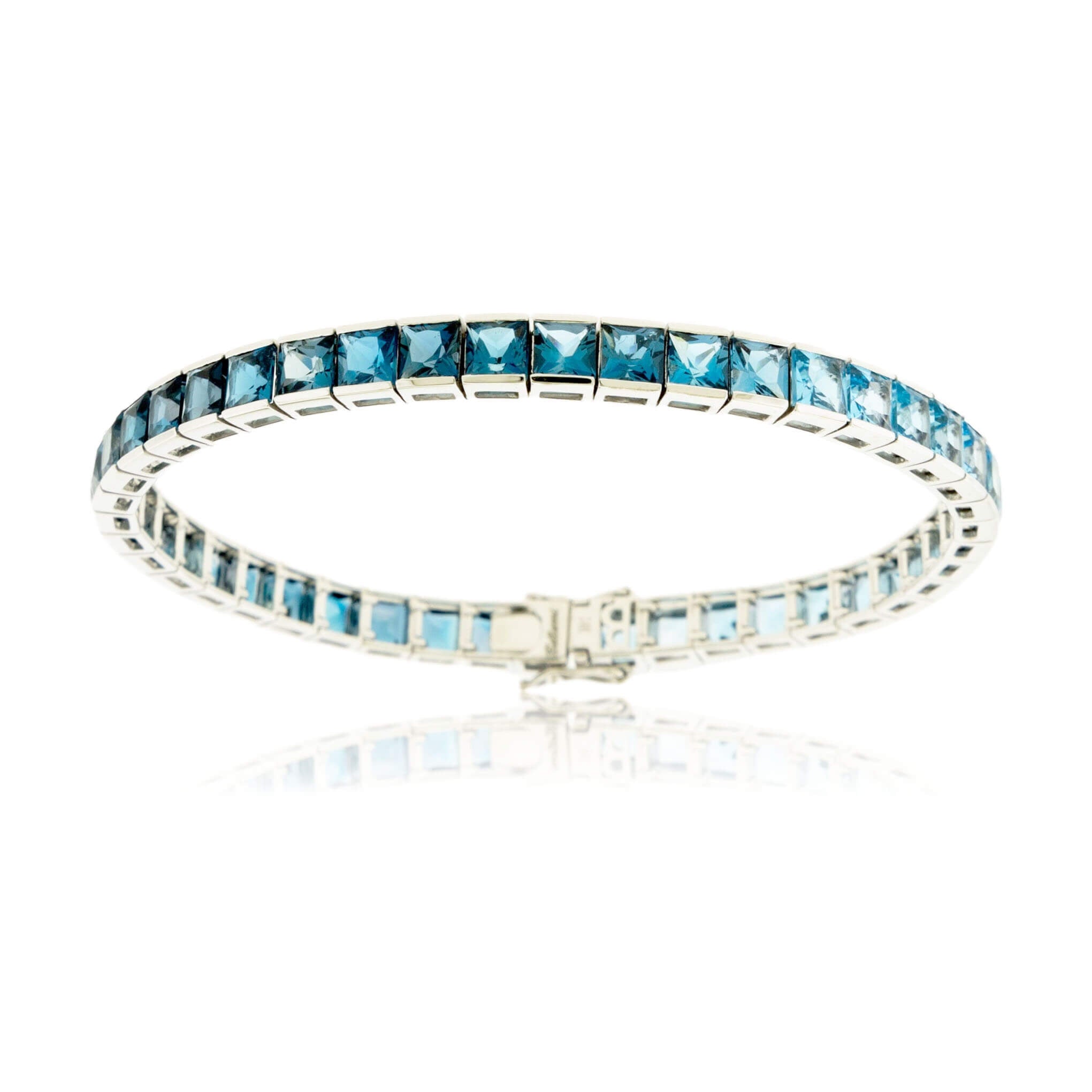 Blue Topaz Bracelet In White Gold With Diamonds (16 Ctw)